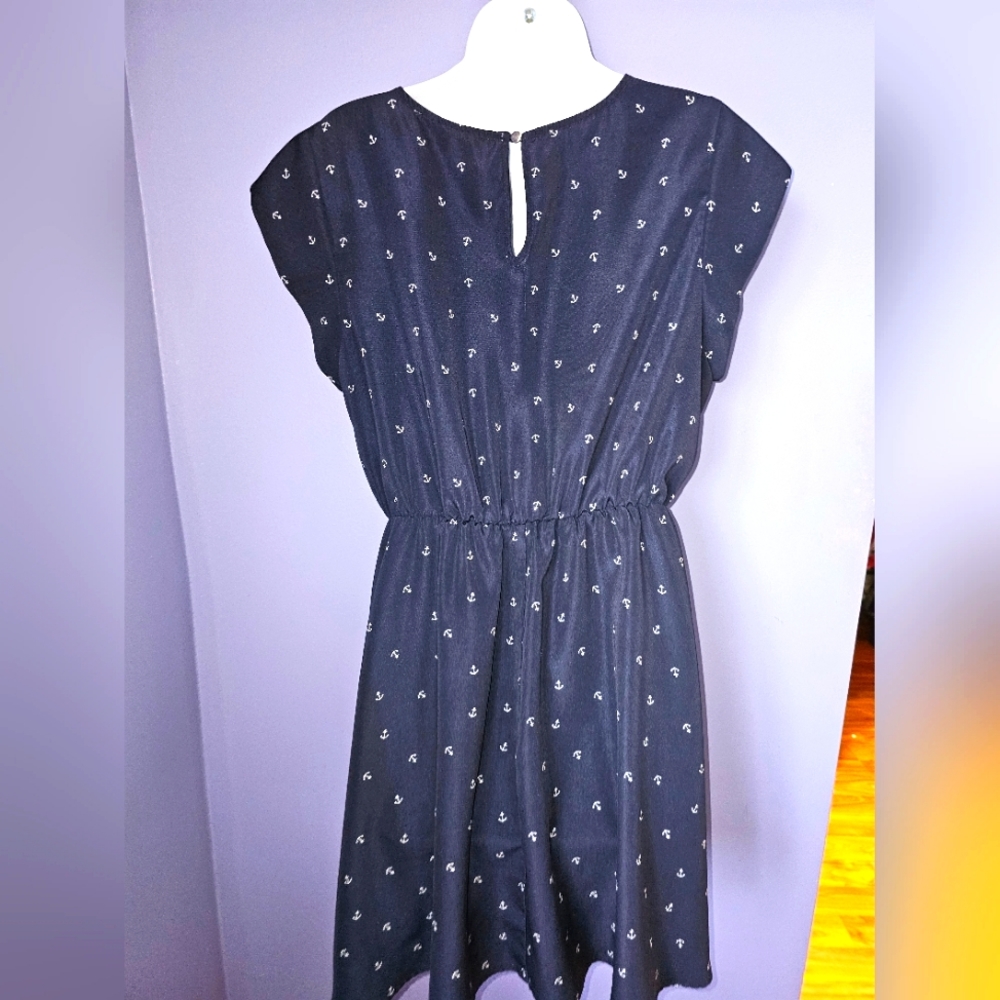 Babydoll dress with anchors print - Picture 2 of 6